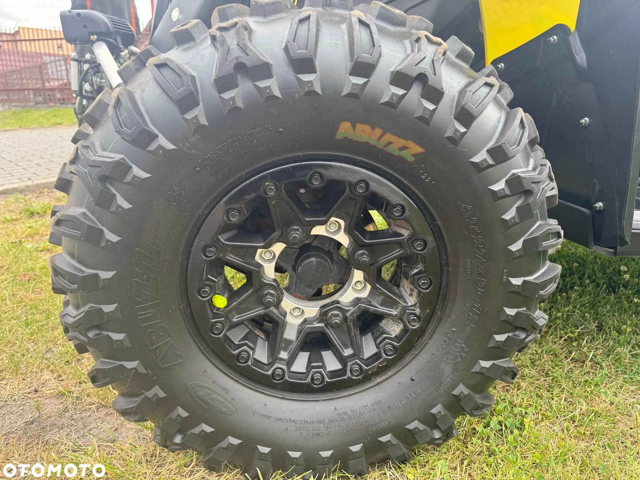 Can-Am Renegade - 14