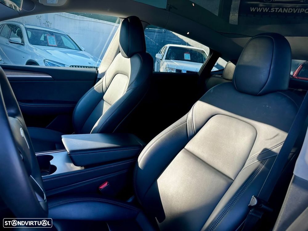 Tesla Model Y Performance Tração Integral - 13