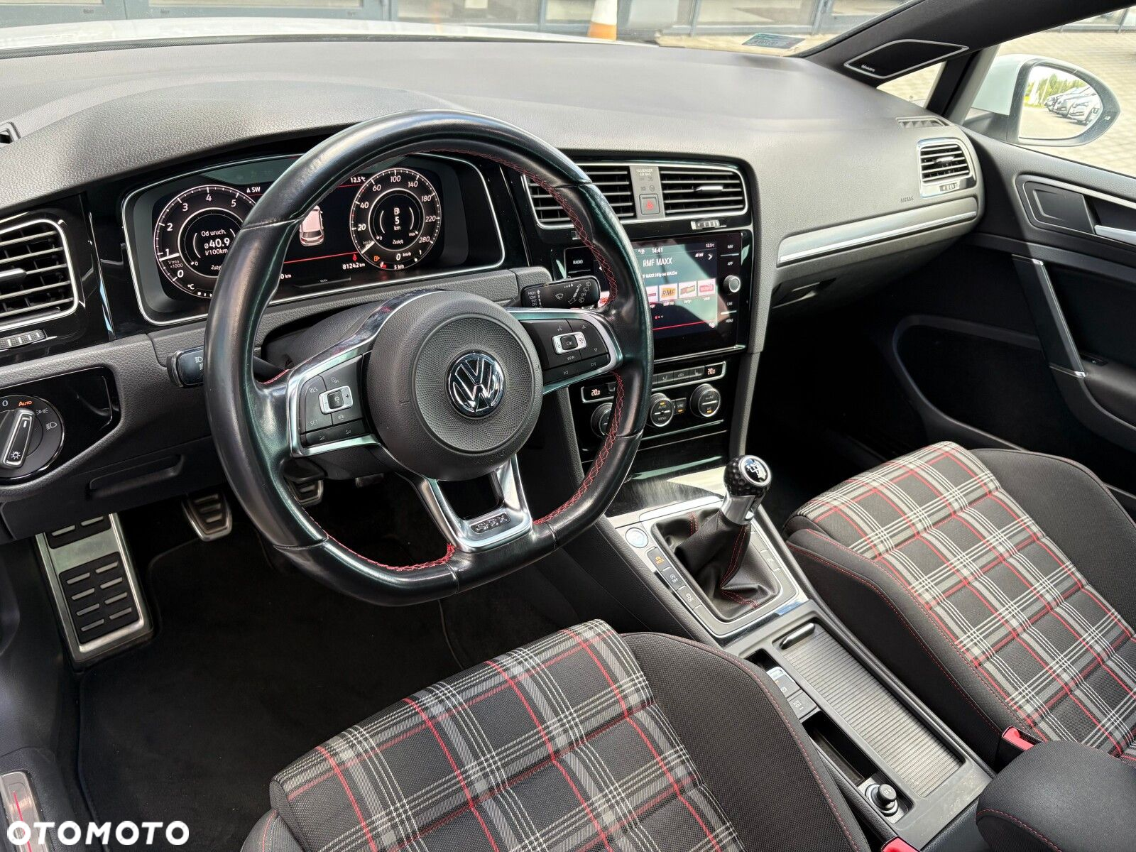 Volkswagen Golf VII 2.0 TSI BMT GTI Performance - 12