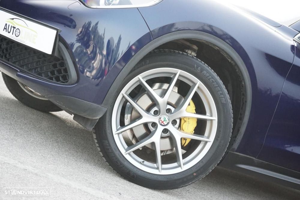 Alfa Romeo Stelvio 2.0 T Veloce TI Q4 AT8 - 29