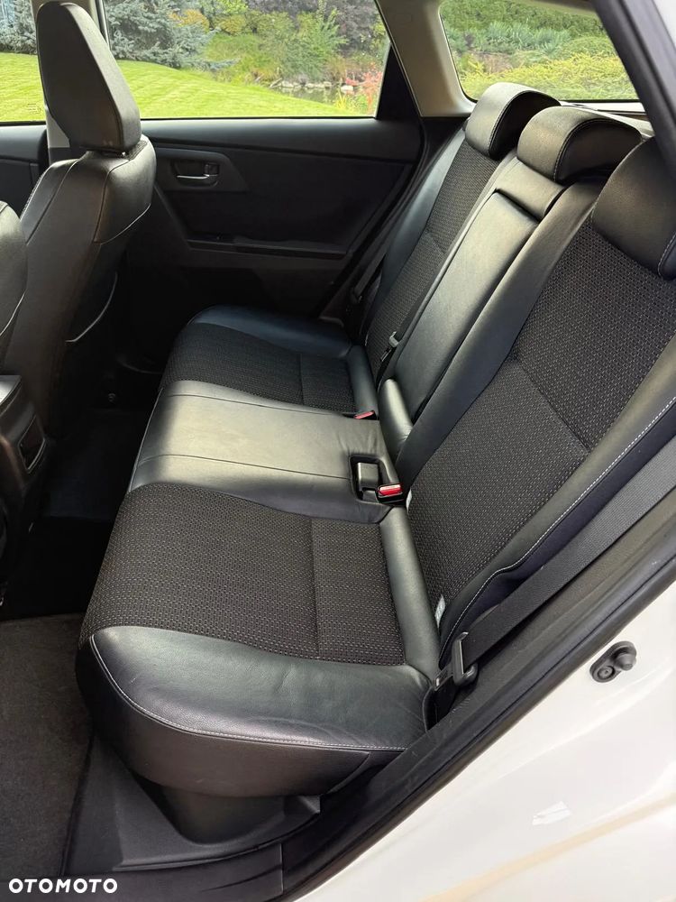 Toyota Auris 1.8 HSD Luna - 7