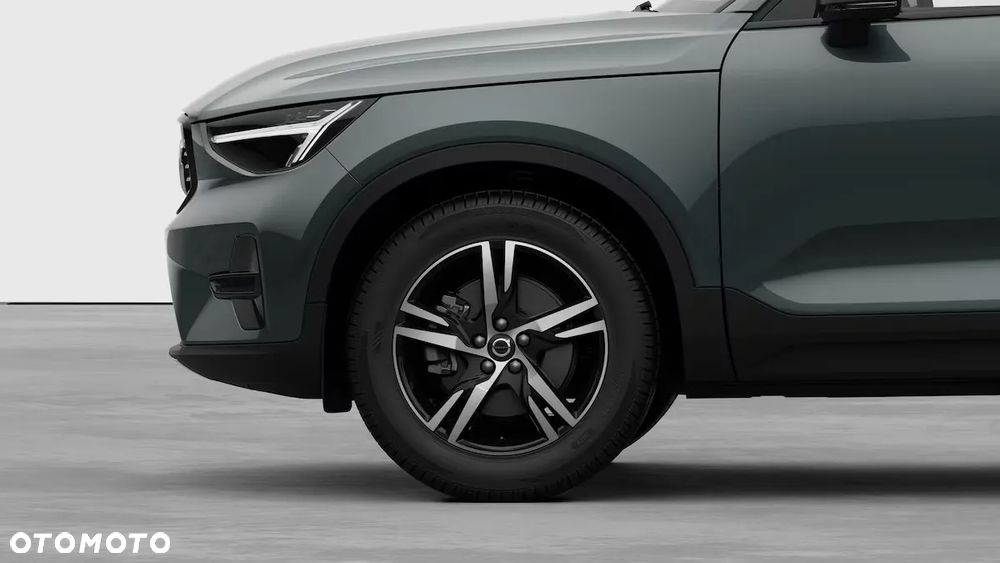 Volvo XC 40 B3 Plus Dark - 8