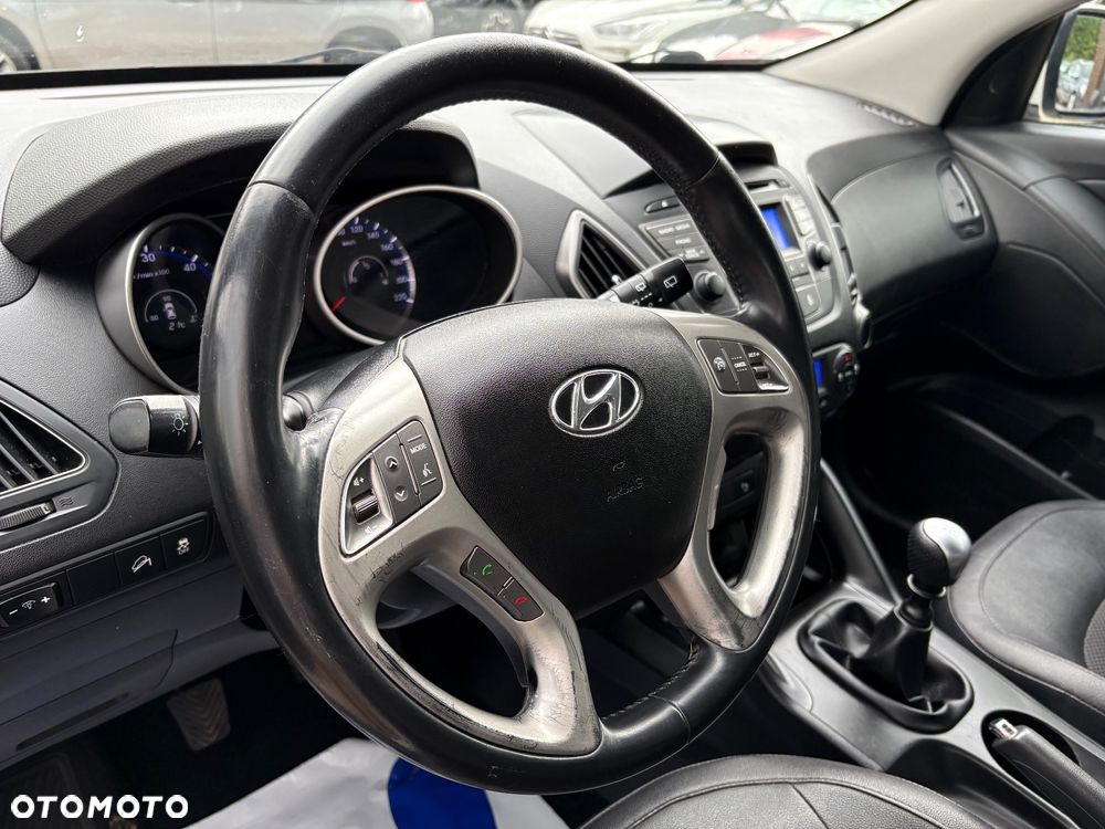 Hyundai ix35 1.7 CRDi 2WD Fifa World Cup Edition - 16