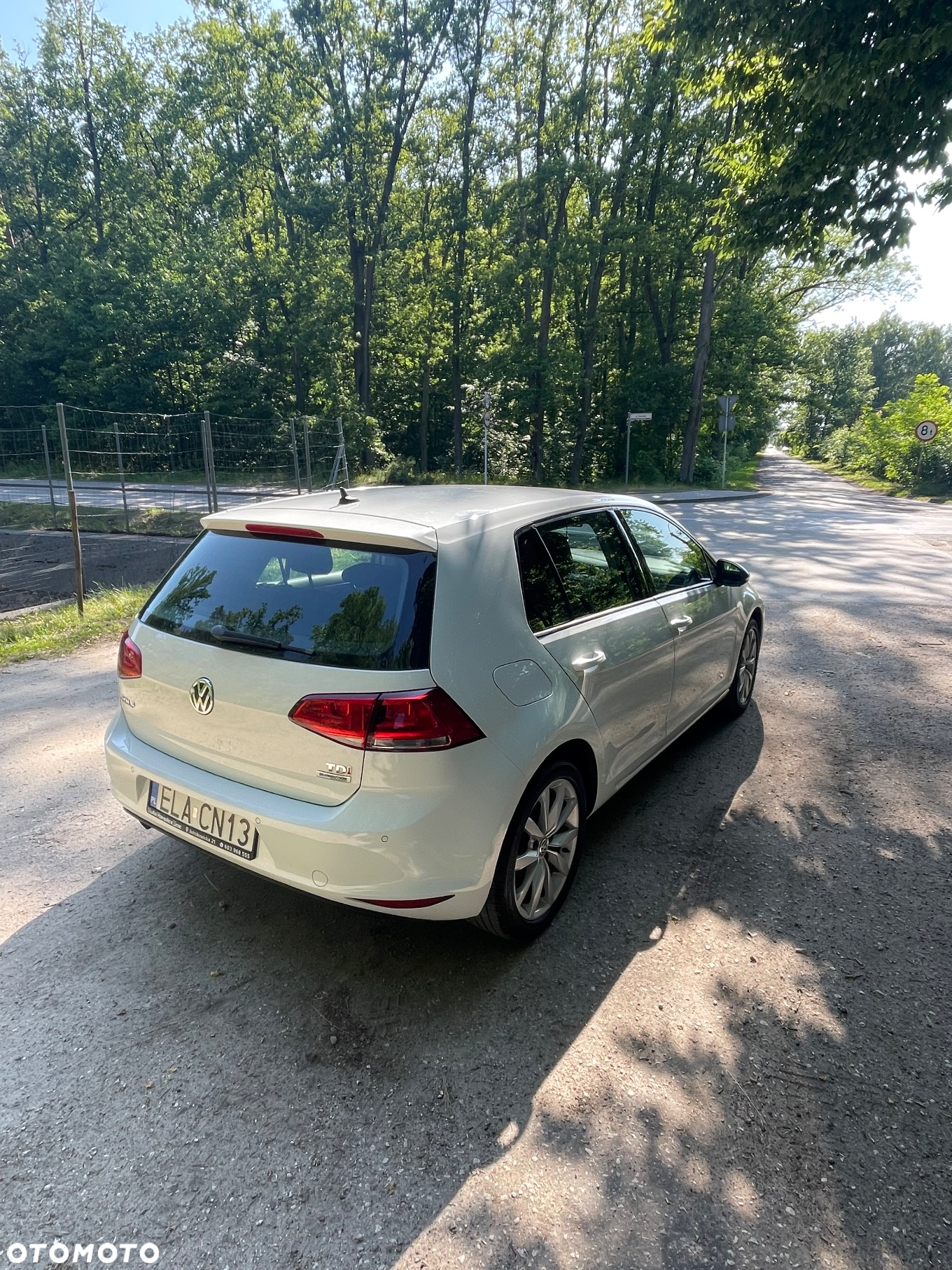 Volkswagen Golf 1.6 TDI BlueMotion Technology Comfortline - 11