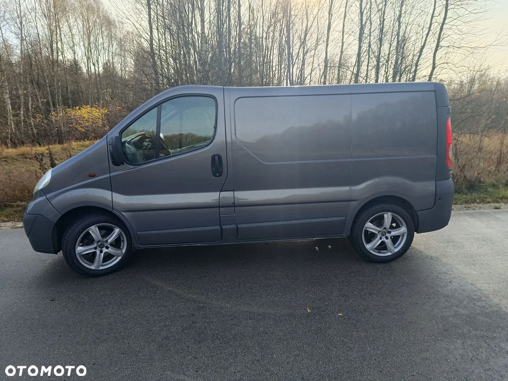 Opel VIVARO - 11