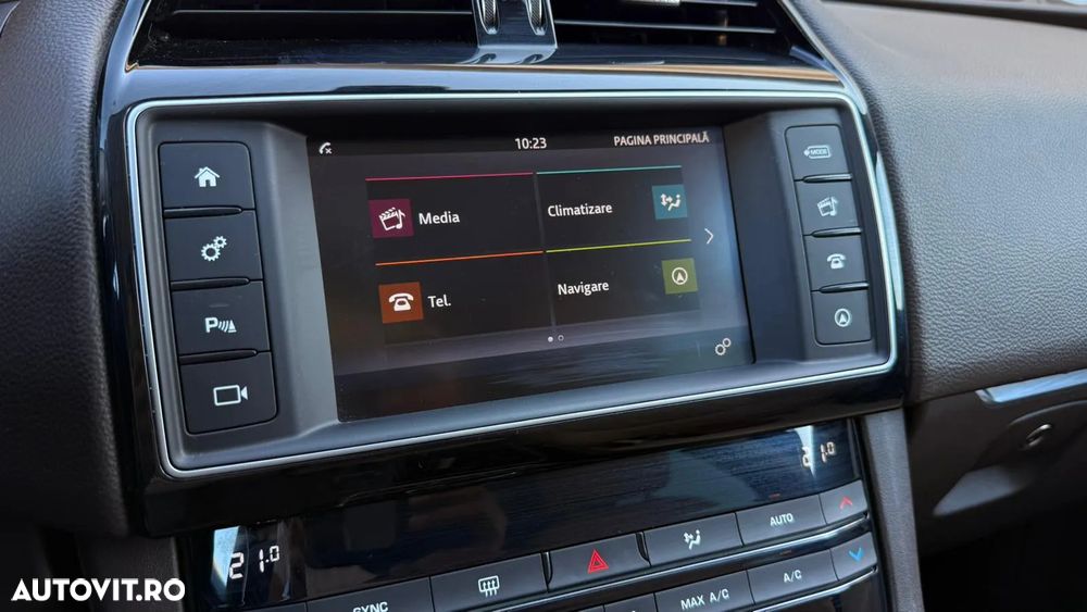 Jaguar F-Pace 20d AWD Prestige - 23