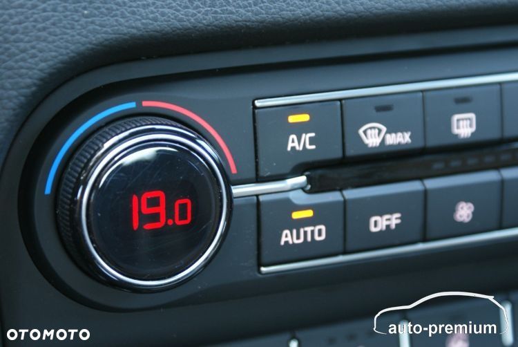 Kia Ceed - 15