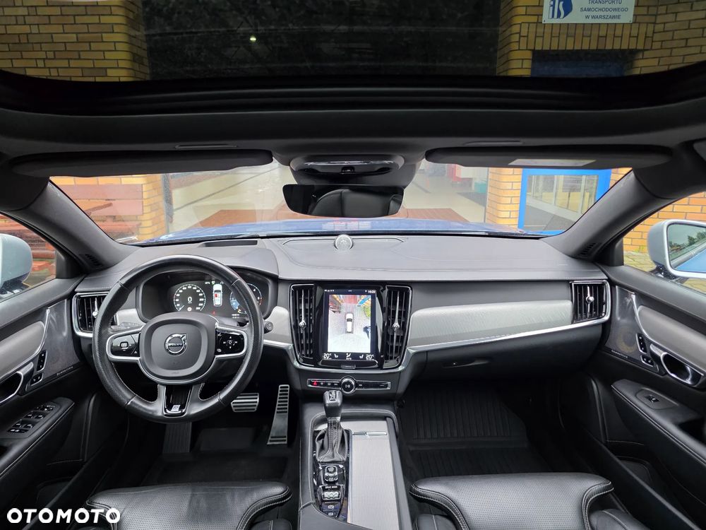 Volvo V90 D4 SCR AWD R-Design - 31