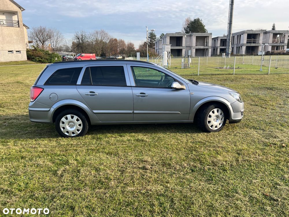 Opel Astra 1.8 Caravan - 2