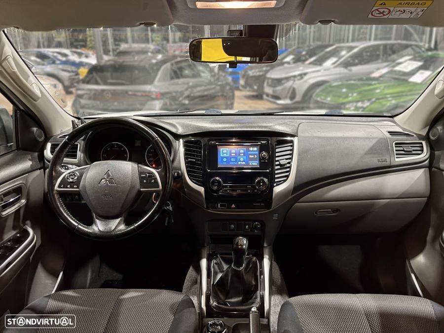 Mitsubishi L200 2.4 DI-D CD Sportbox Strakar 4WD - 25