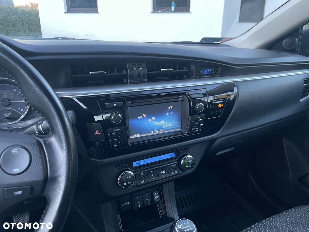 Toyota Corolla 1.6 Valvematic Life - 11