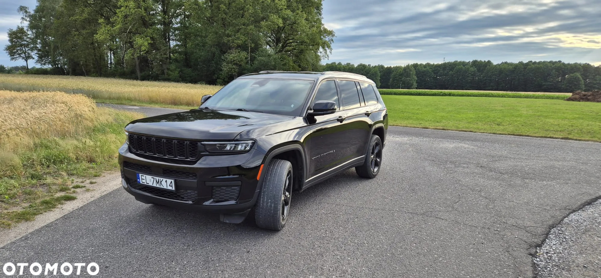 Jeep Grand Cherokee - 30