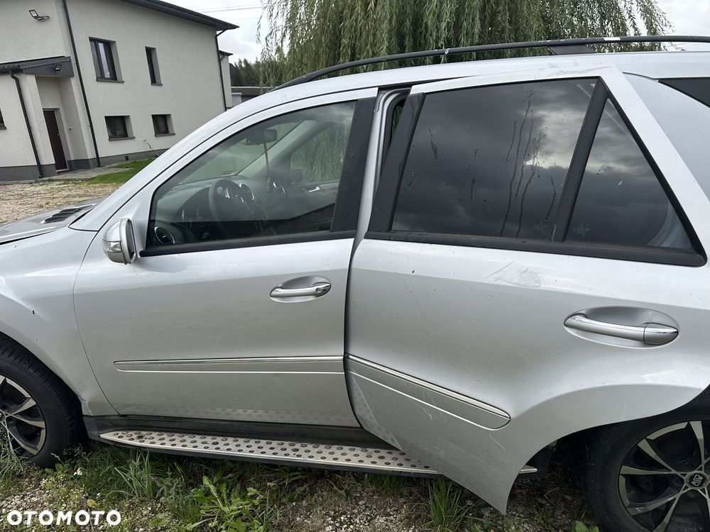 Mercedes-Benz ML - 4