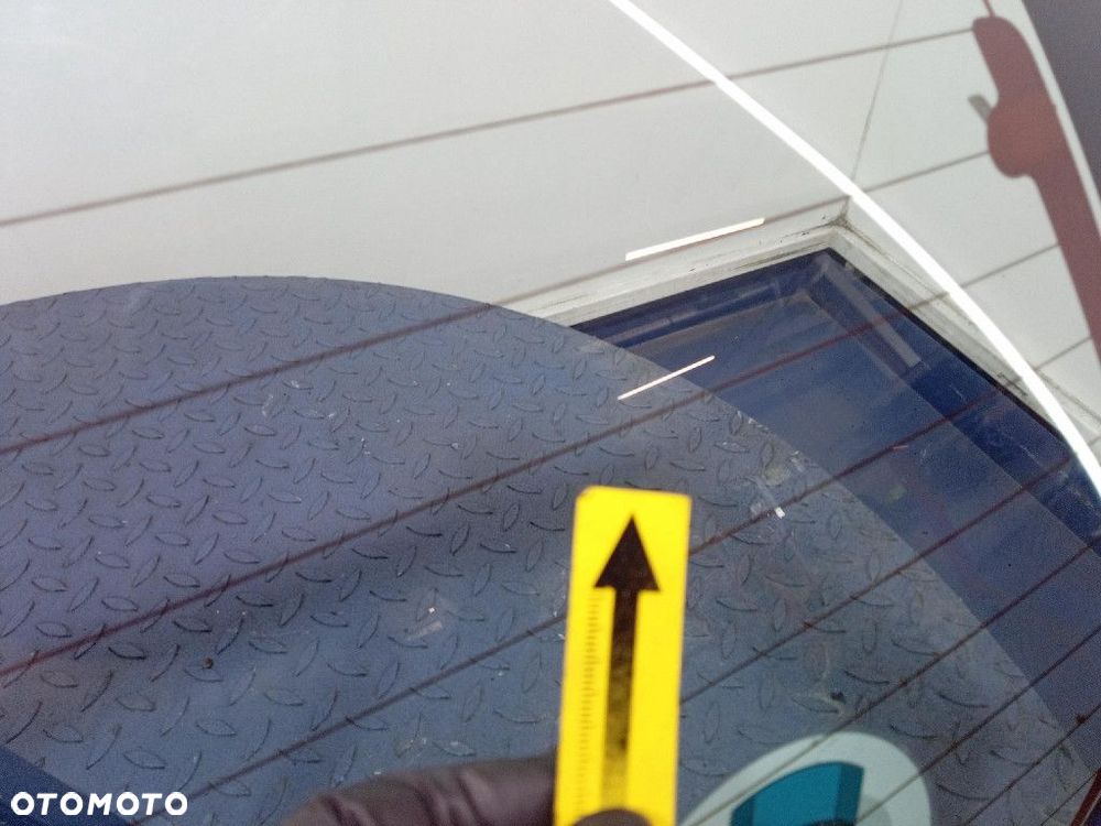TOYOTA AYGO I LIFT 08-12 5D SZYBA TYLNA KLAPA BAGAŻNIKA 8R3 - 4