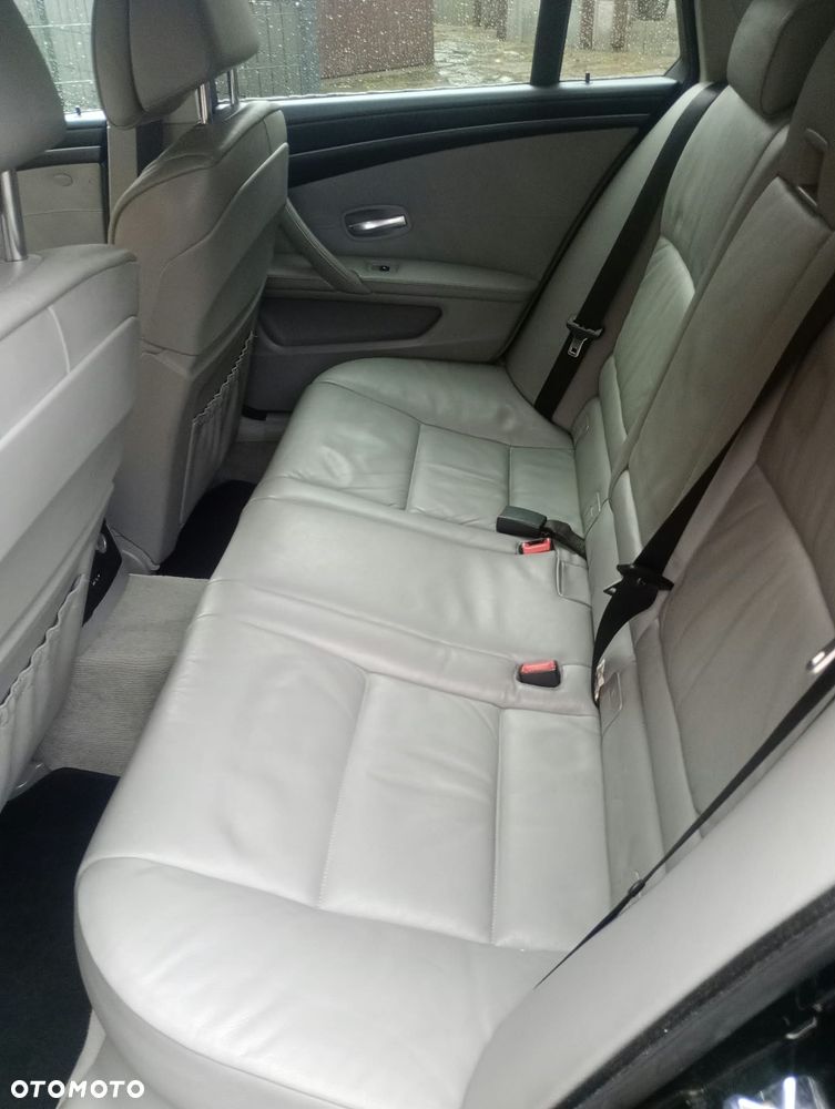 BMW Seria 5 - 22