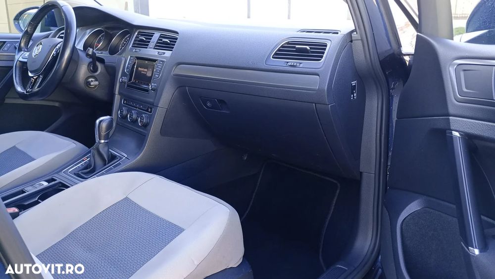 Volkswagen Golf 1.6 BlueTDI DSG Comfortline - 5