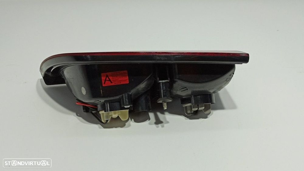 FAROLIM TRASEIRO ESQUERDO SSANGYONG KYRON 200 XDI LIMITED - 3