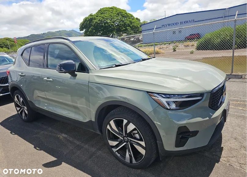 Volvo XC 40 B5 B AWD Ultimate Dark - 3