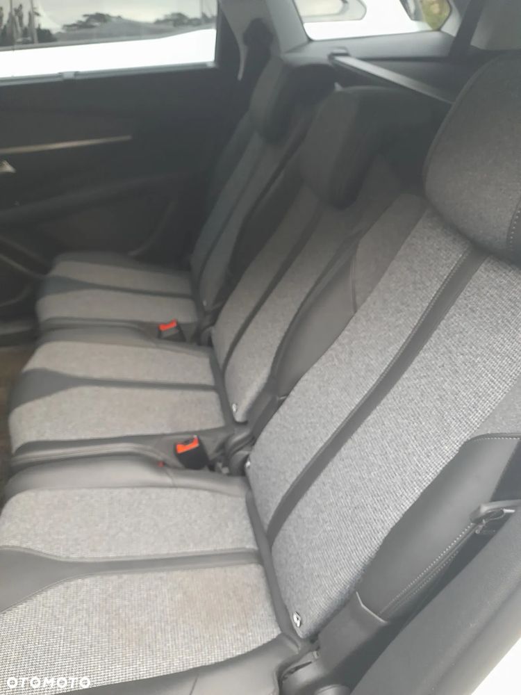 Peugeot 5008 1.2 PureTech Allure S&S EAT8 - 3