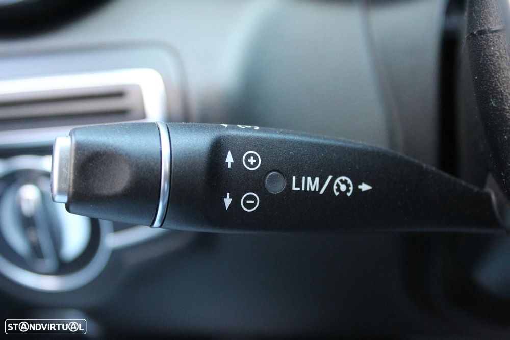 Mercedes-Benz C 200 d Station 7G-TRONIC AMG Line - 17