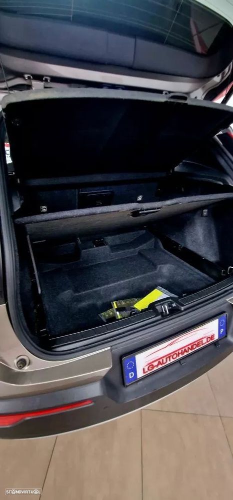 Volvo XC 40 1.5 T2 Momentum Plus Geartronic - 15