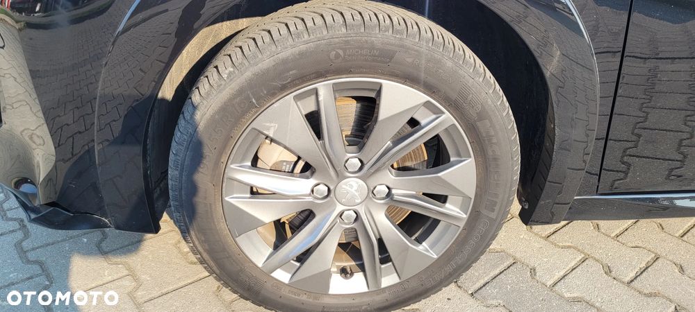 Peugeot 208 Elektromotor 136 GT Pack - 15