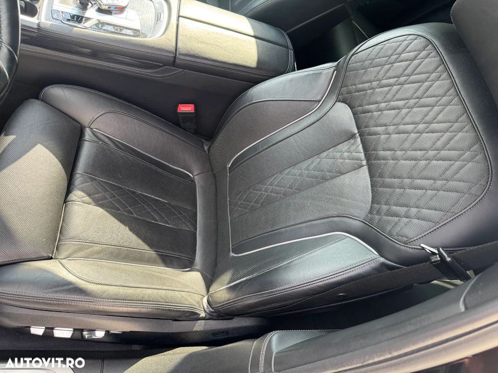 BMW Seria 7 740e iPerformance - 20