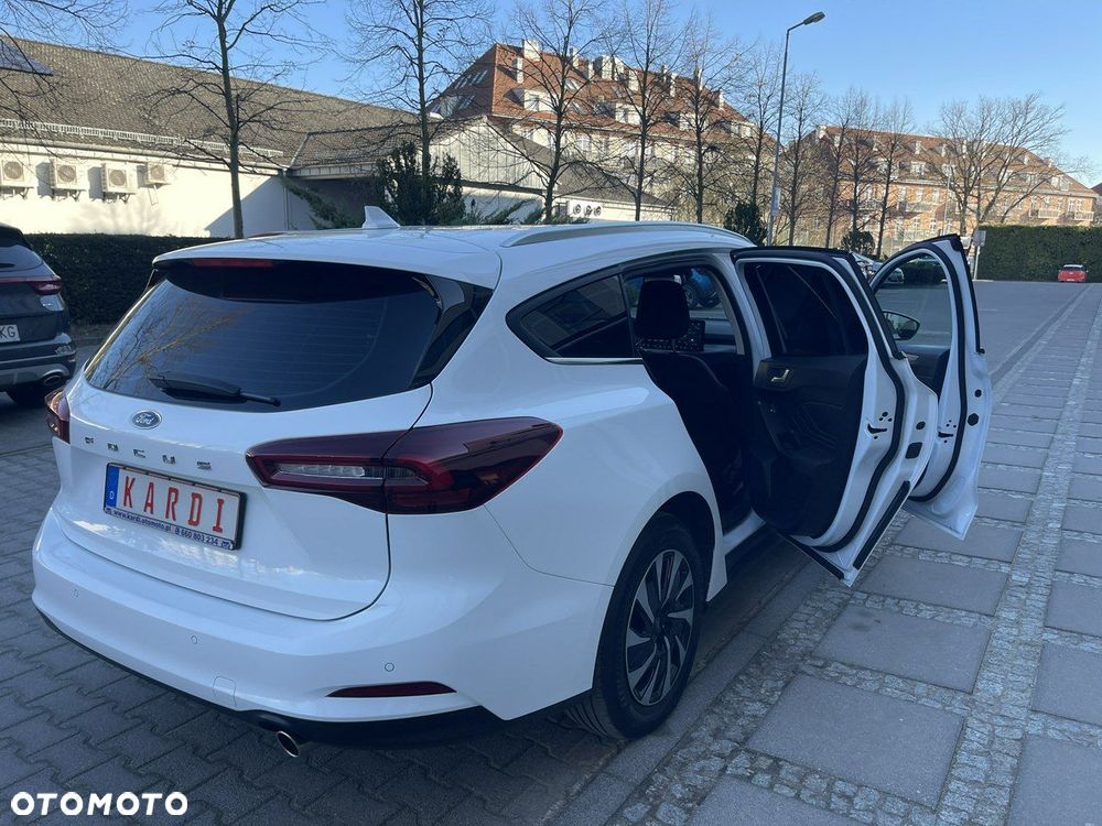 Ford Focus - 17