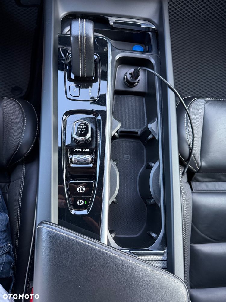 Volvo V60 B3 B R-Design - 28