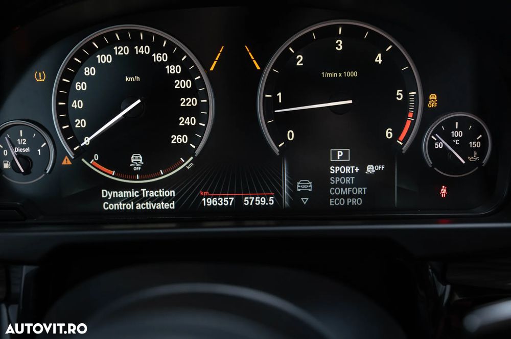 BMW X6 xDrive40d - 33