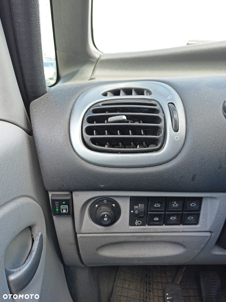 Citroën Xsara Picasso - 10