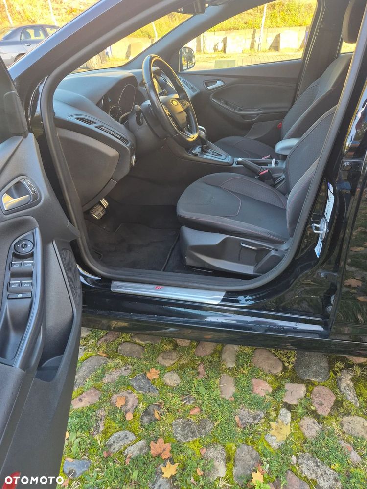 Ford Focus 1.5 EcoBlue ST-Line - 12