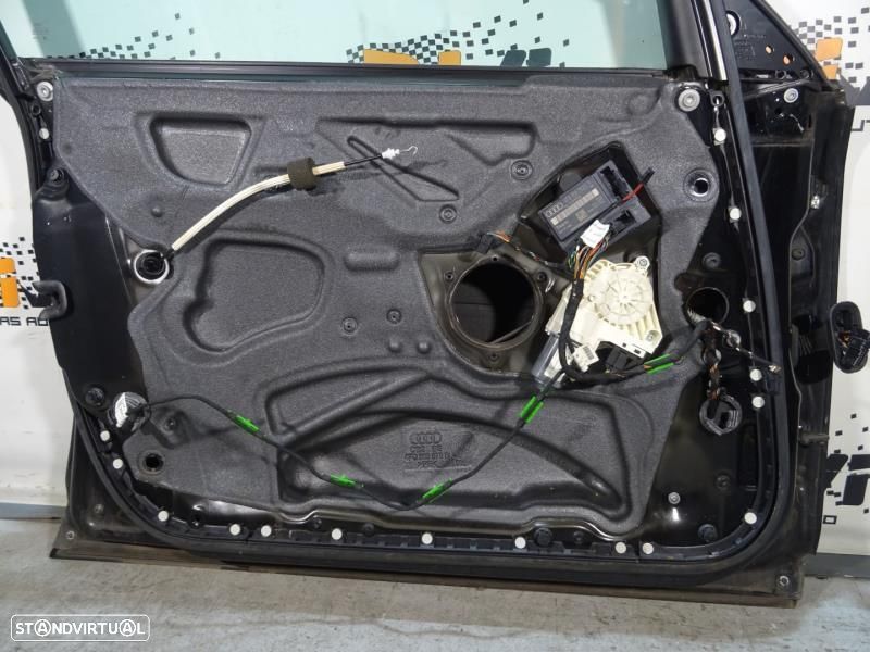 Porta Frente Esquerda Audi A6 (4F2, C6)  Porta Frontal Esquerda Audi A - 8