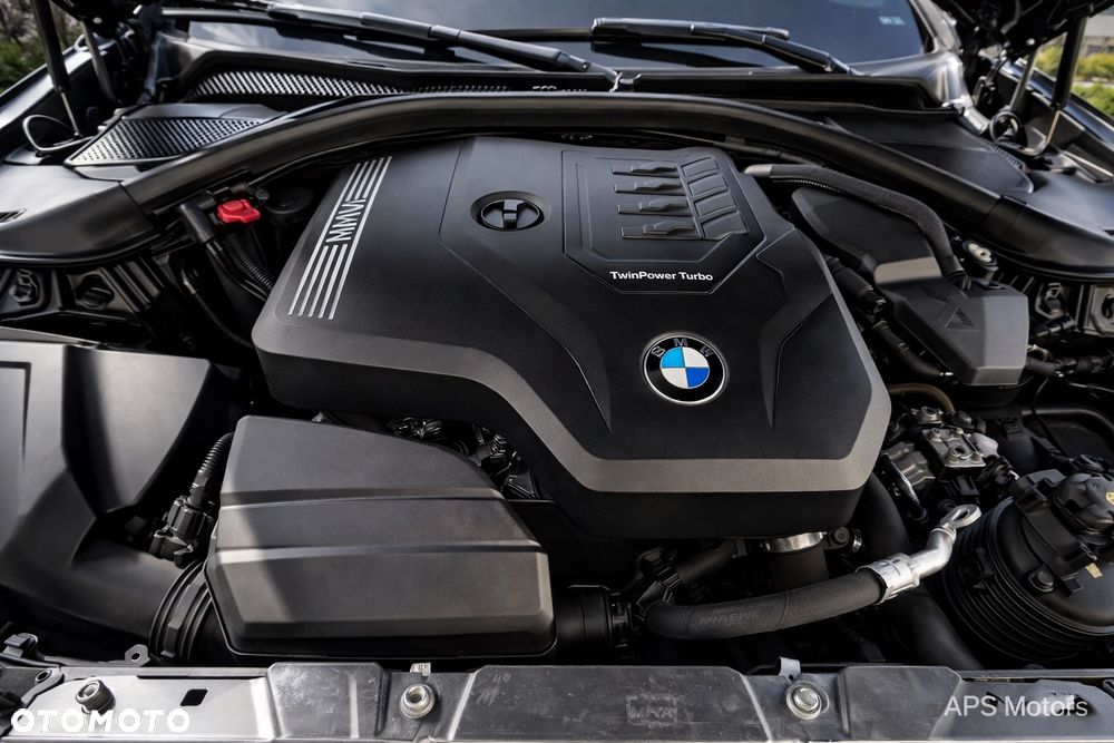 BMW Seria 3 318i M Sport - 13