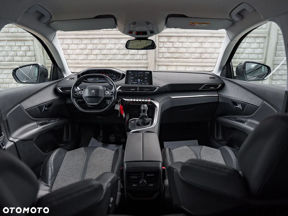 Peugeot 3008 1.5 BlueHDi Allure S&S - 15