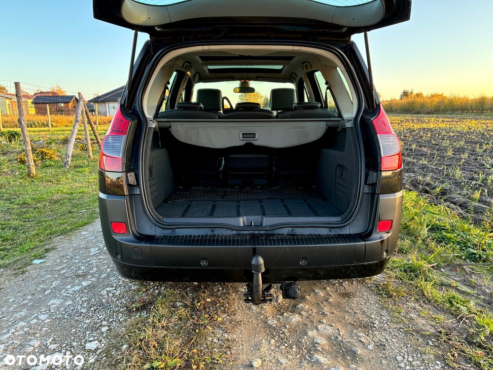 Renault Grand Scenic - 8