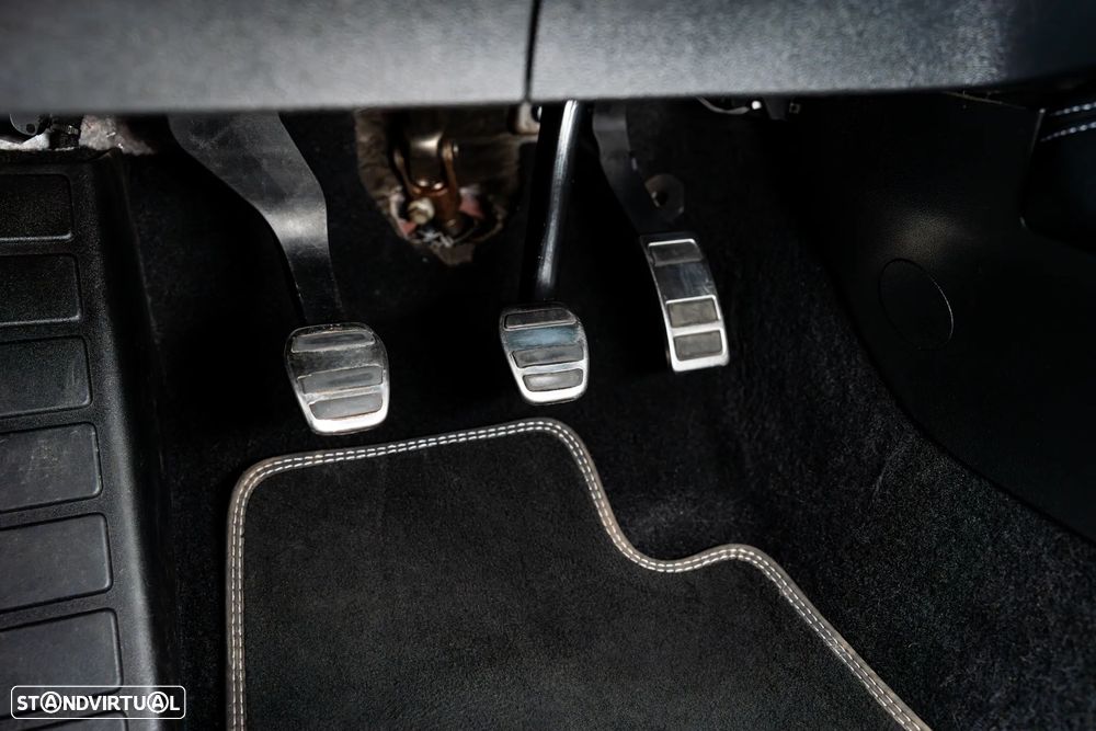 Ford Focus 2.3 EcoBoost S&S ST c/ Pack Estilo - 52