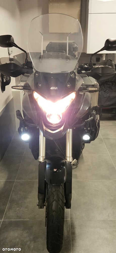 Honda VFR - 5