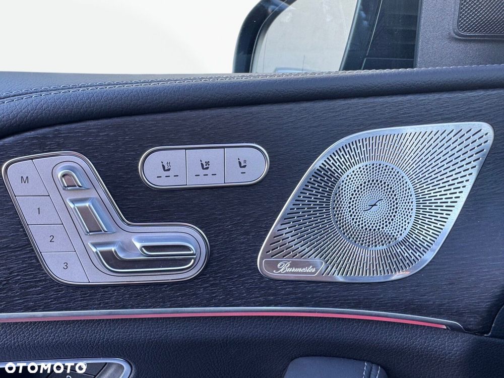 Mercedes-Benz GLS - 31