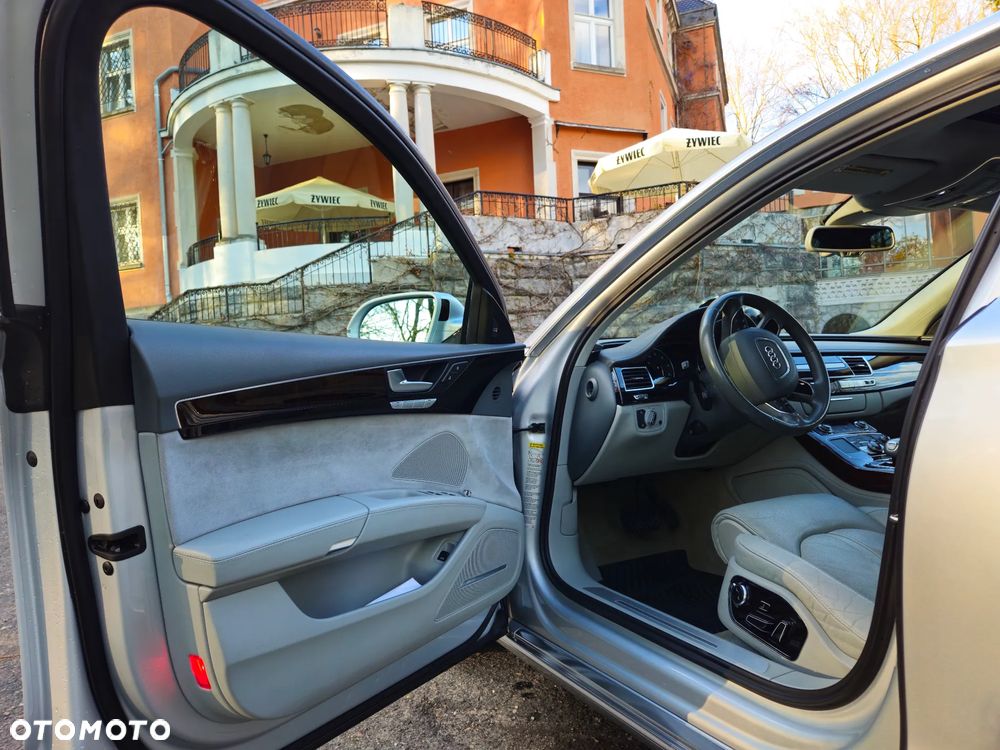 Audi A8 4.2 FSI L Quattro - 10