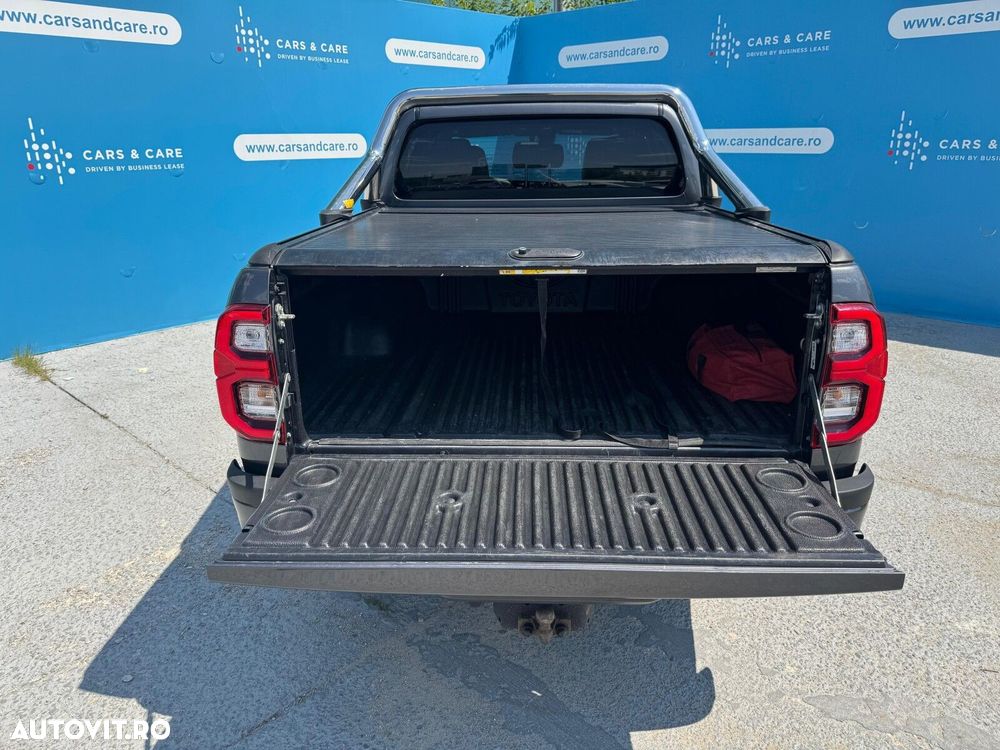 Toyota Hilux - 15