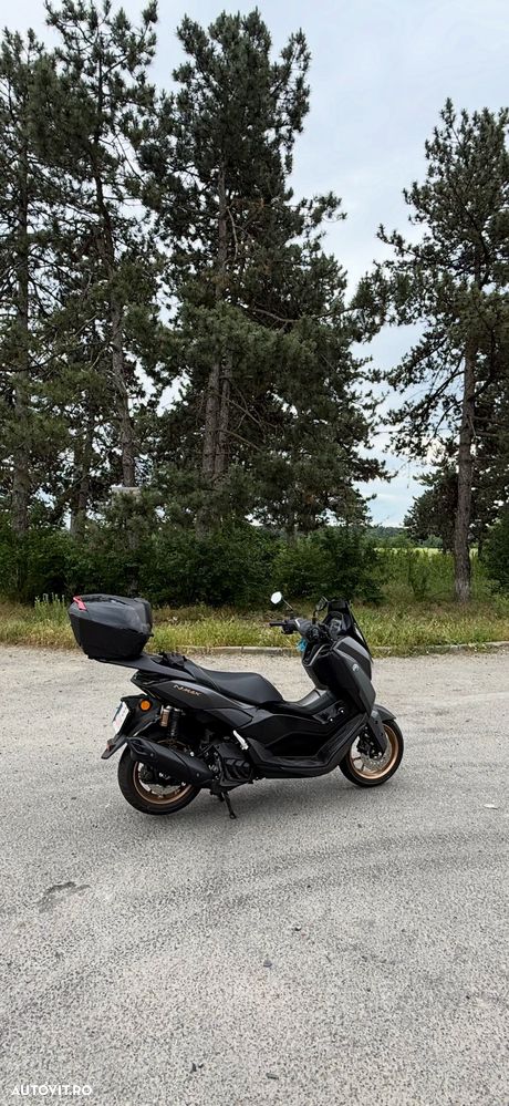 Yamaha X-max - 12