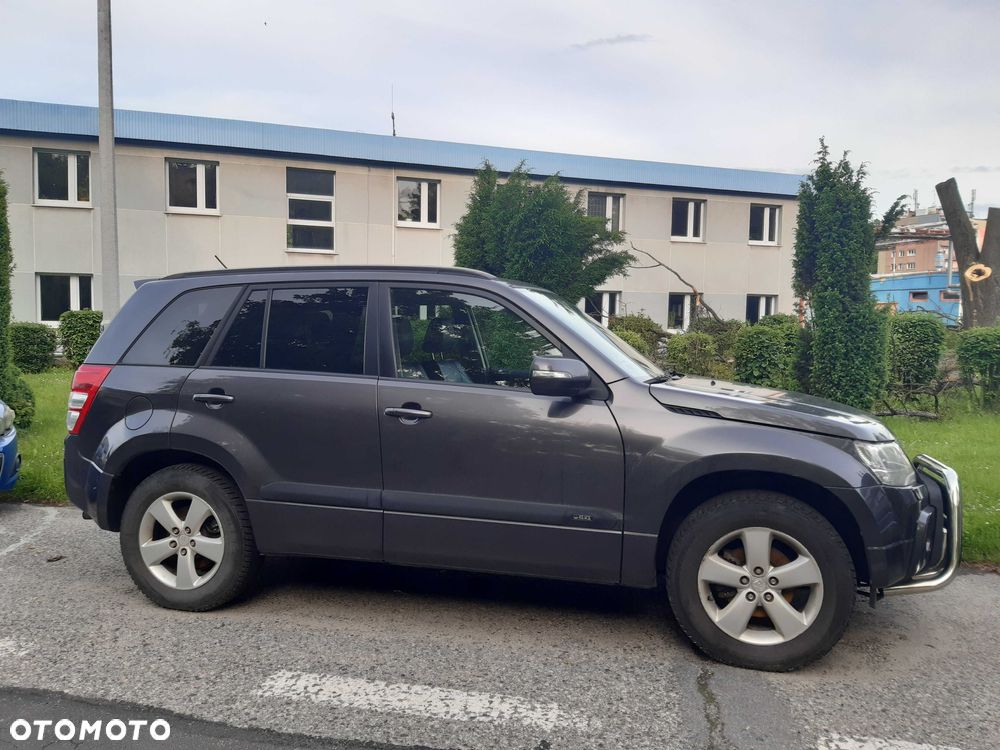 Suzuki Grand Vitara - 2