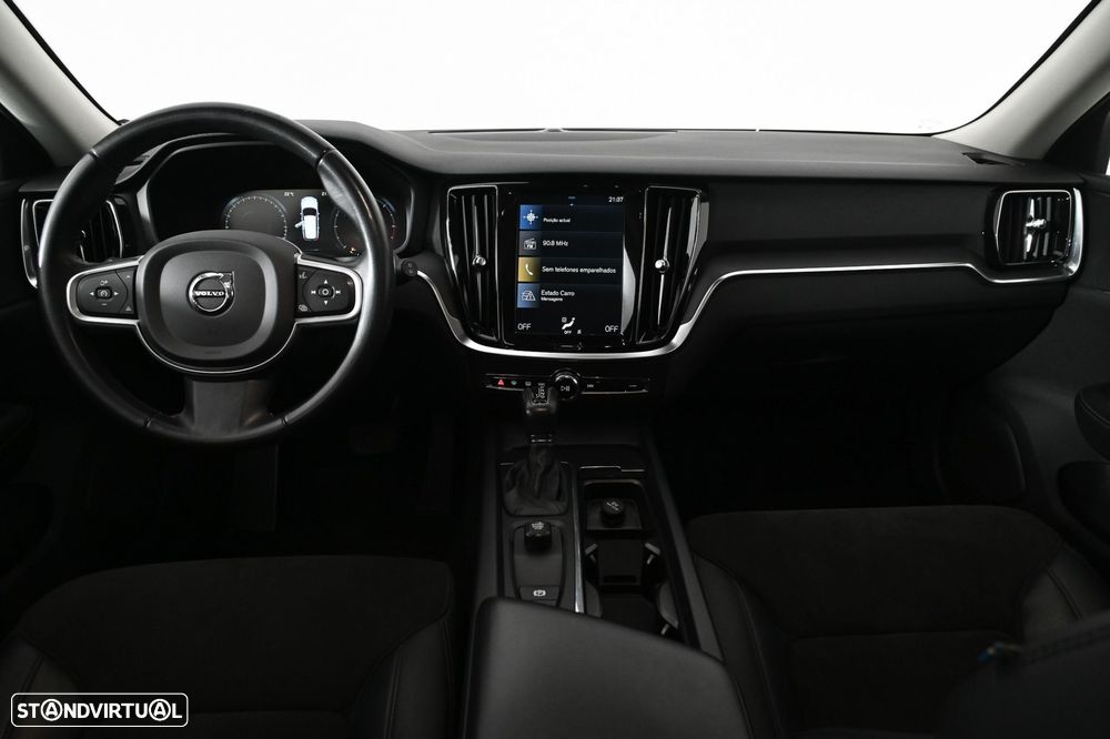 Volvo V60 2.0 D3 Momentum Geartronic - 3