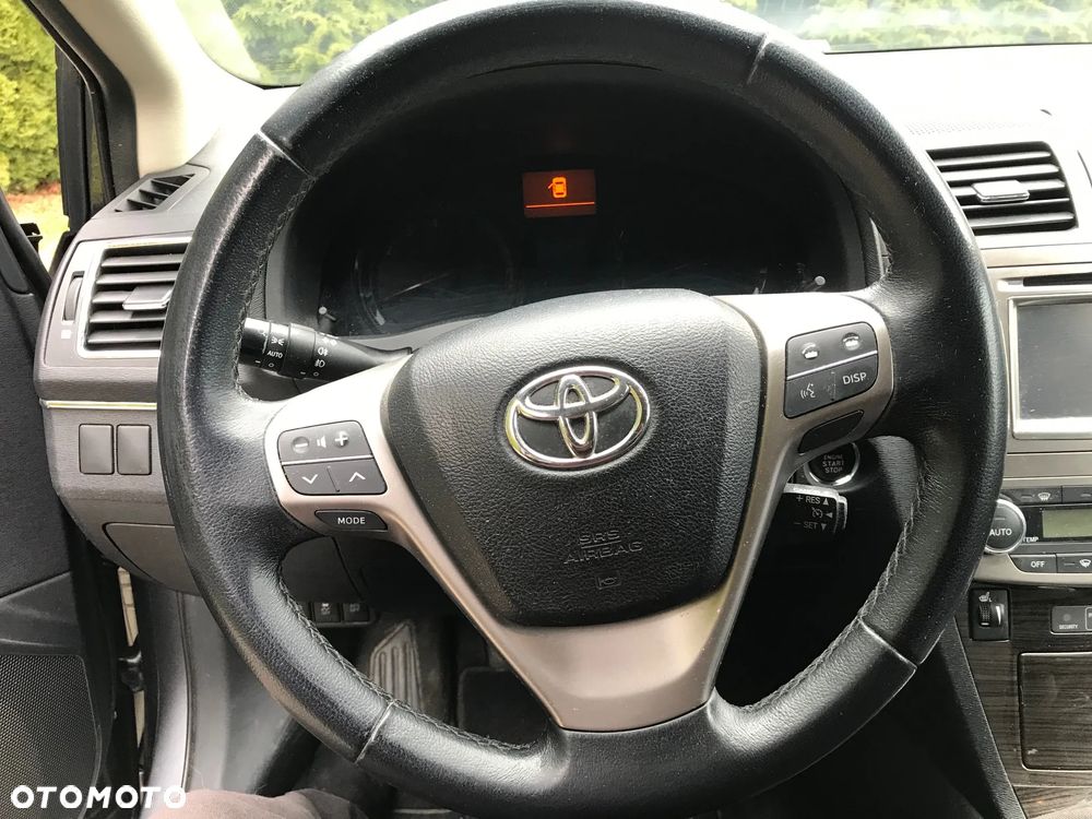 Toyota Avensis 1.8 Prestige - 8