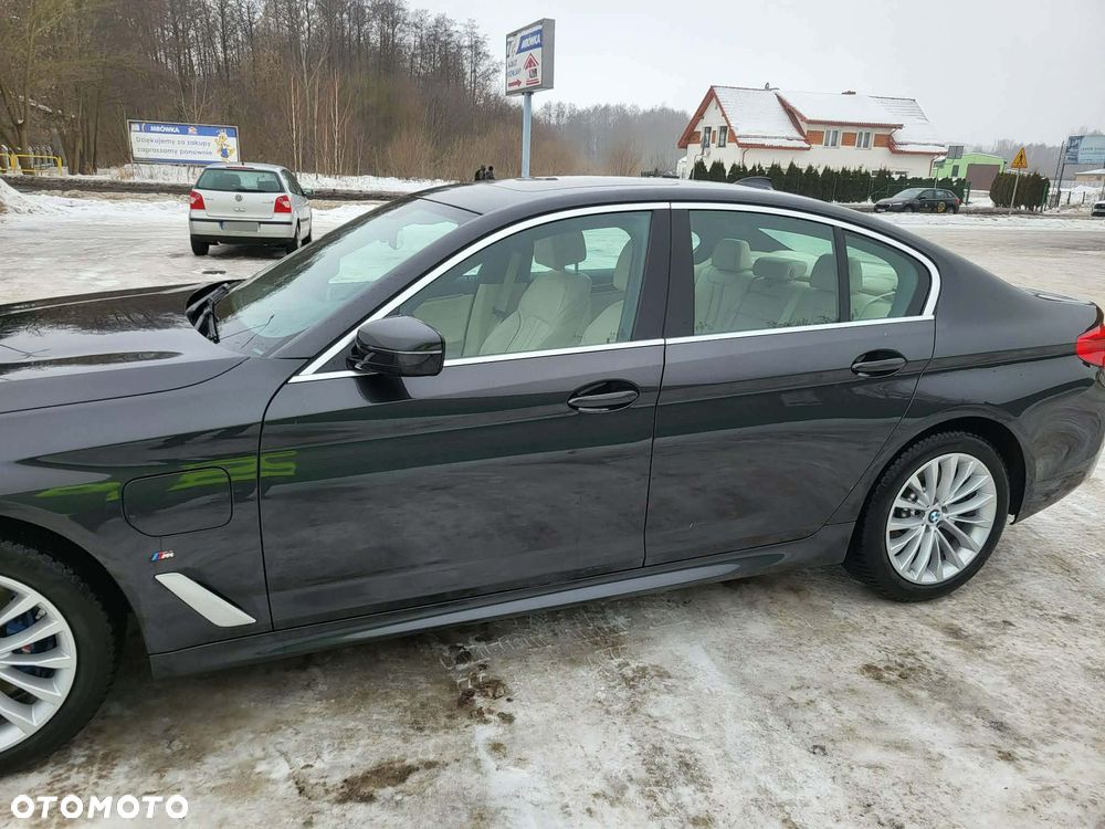 BMW Seria 5 530e iPerformance xDrive - 6