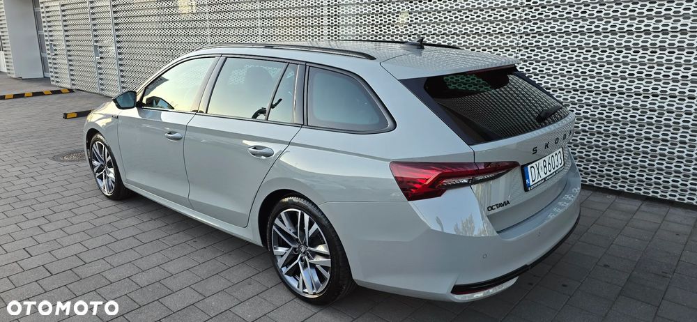 Skoda Octavia 2.0 TDI Sportline DSG - 6