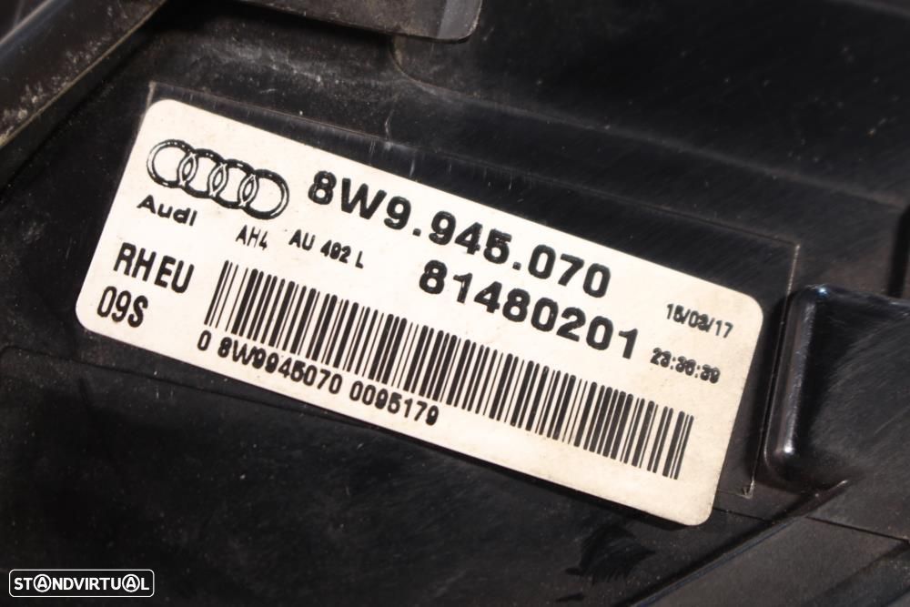 Farolim Direito Audi A4 Avant (8W5, 8Wd, B9)  8W9945070 / 81480201 / C - 8