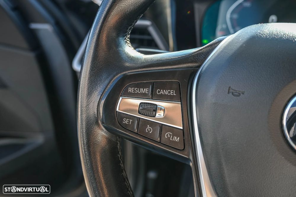 BMW 318 d Auto - 8