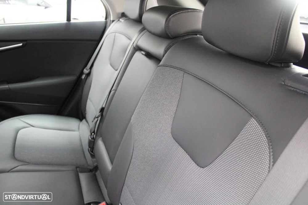 Kia e-Niro 64kWh - 13